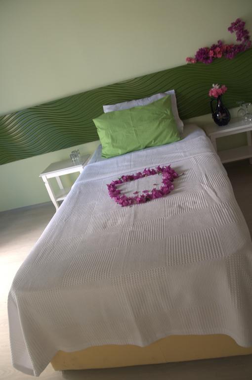 Pasalimani Hotel Çeşme Cameră foto